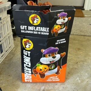 Buc-ee beaver - 6ft inflatable Halloween inflatable